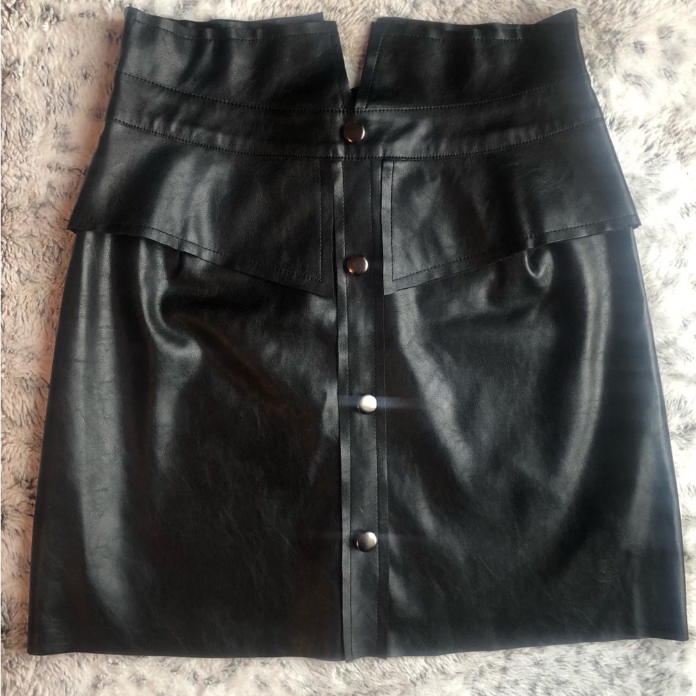 Mini leather skirt